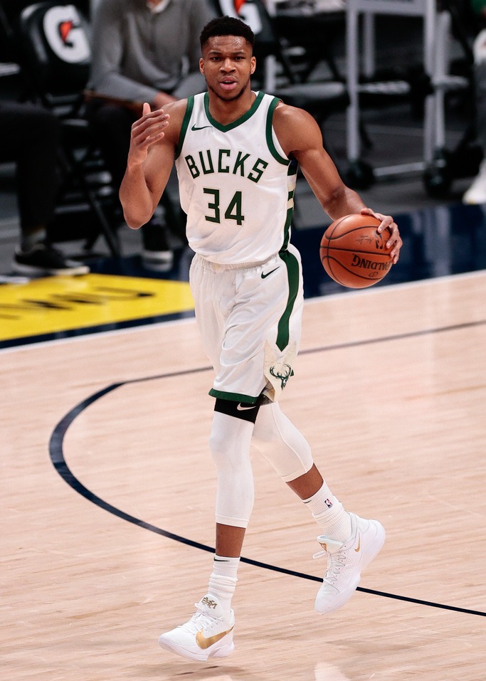 hth app-葡超赛程吃紧，密尔沃基雄鹿赛后强势反弹，话题不断，训练强度明显提升-hth app