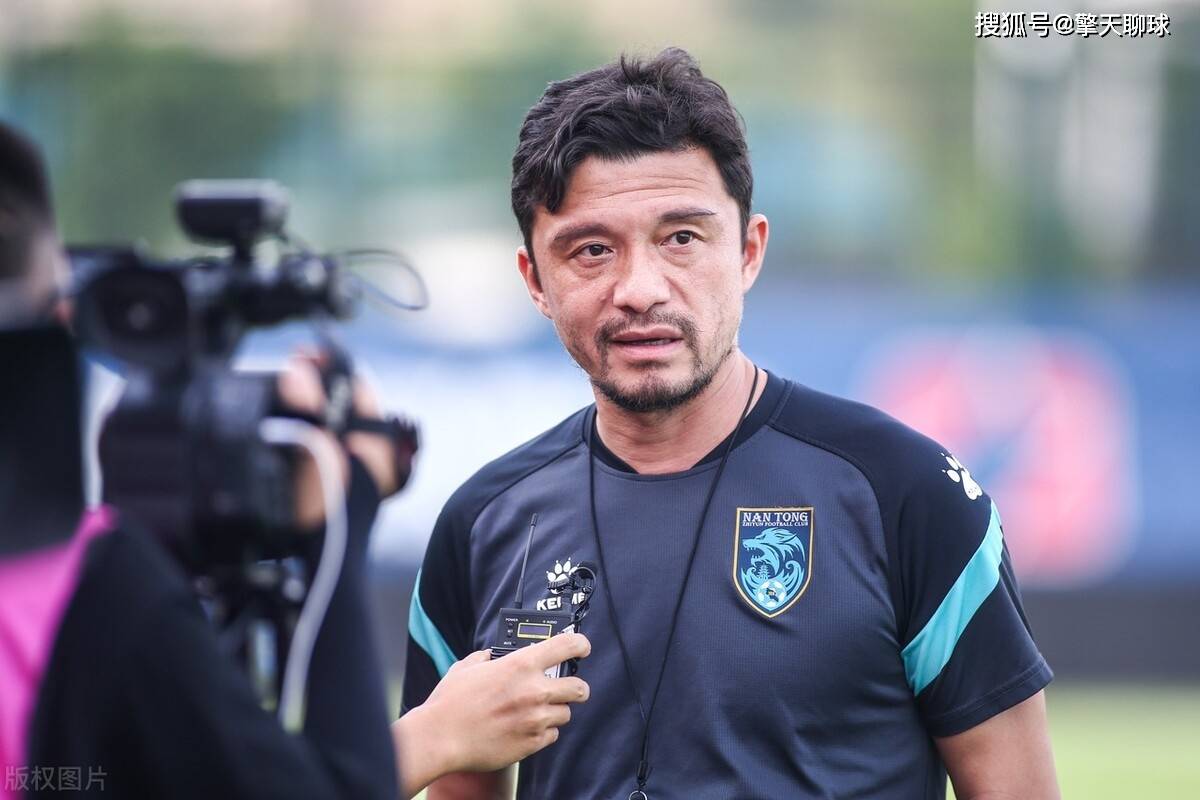 官方登录入口-欧超杯赛程吃紧，上海久事赛前临场应变，质疑声仍在，控场能力受关注的简单介绍-官方登录入口